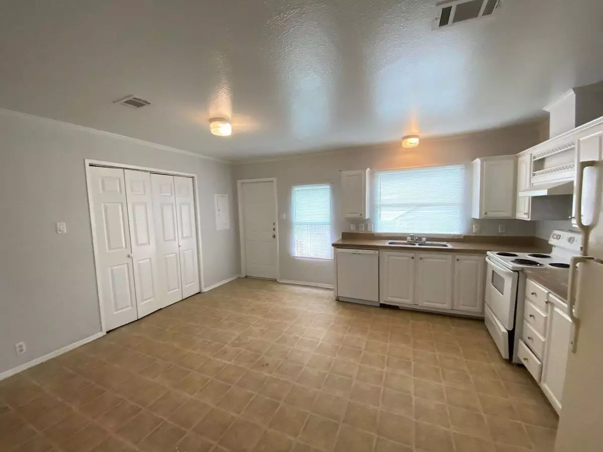 11734 Greensbrook Forest Drive, Houston, TX 77044 photo 4