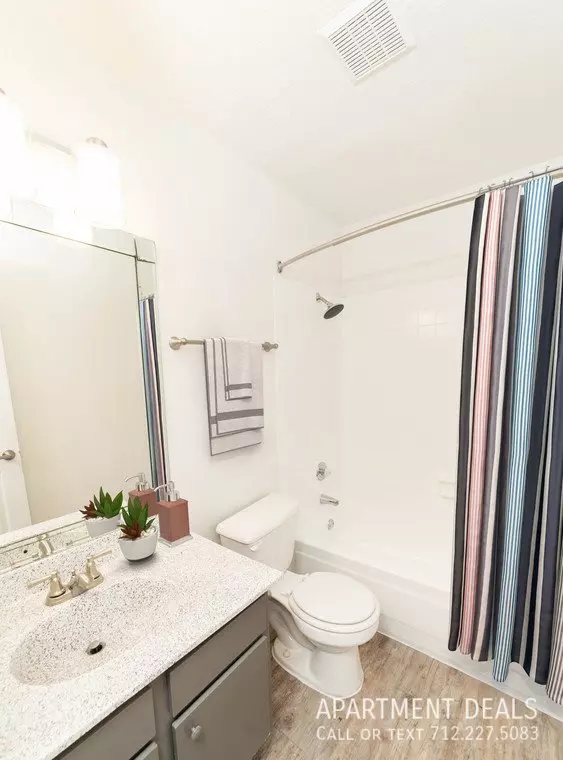 11816 Hammond Drive, Houston, TX 77065 photo 4