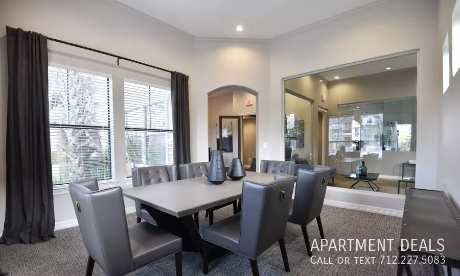 11887 Gulf Pointe Drive, Houston, TX 77089 photo 4