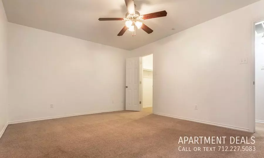 11906 Barwood Bend Drive, Houston, TX 77065 photo 4