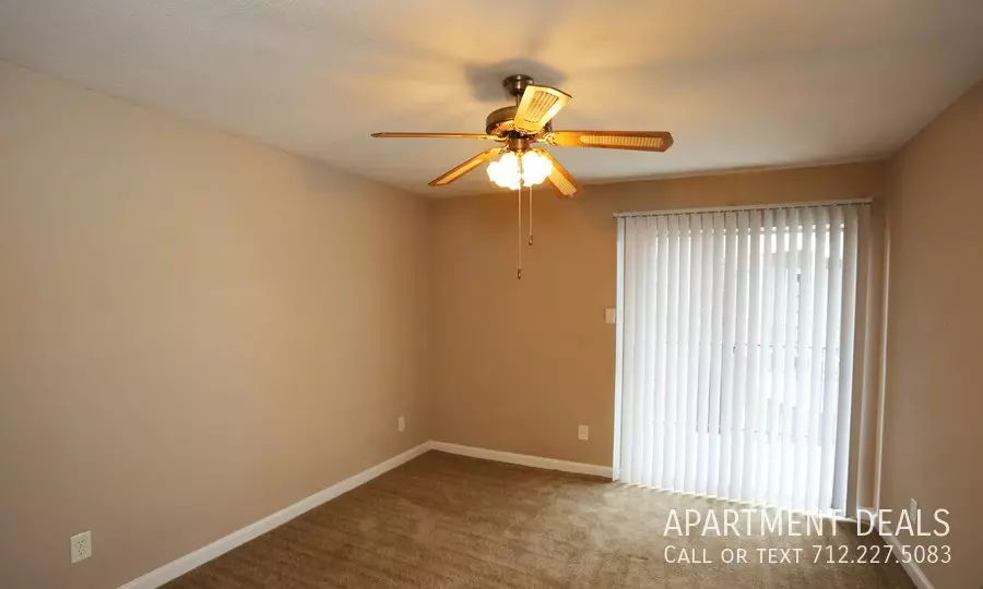 121 Creekbend Drive, Houston, TX 77071 photo 3