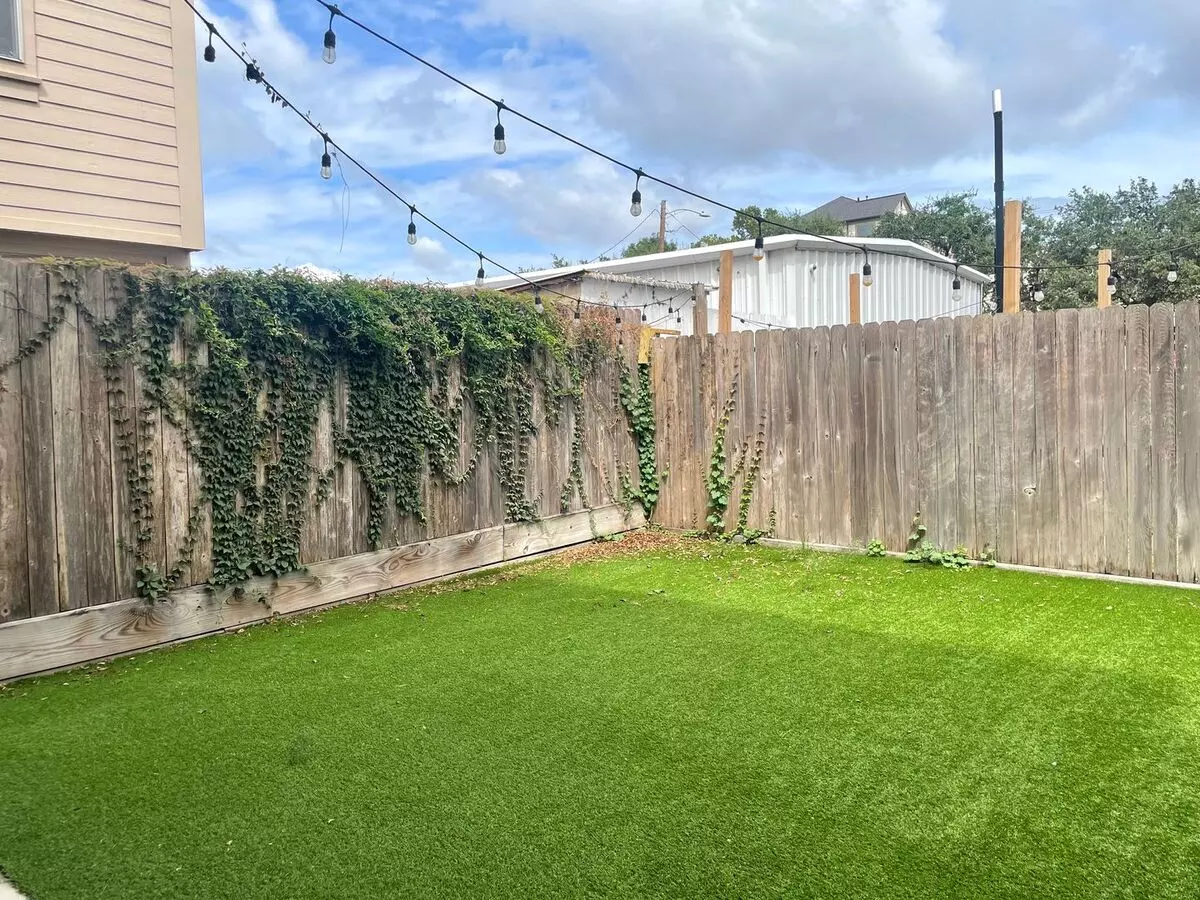 1211 Marconi Street, Houston, TX 77019 photo 3