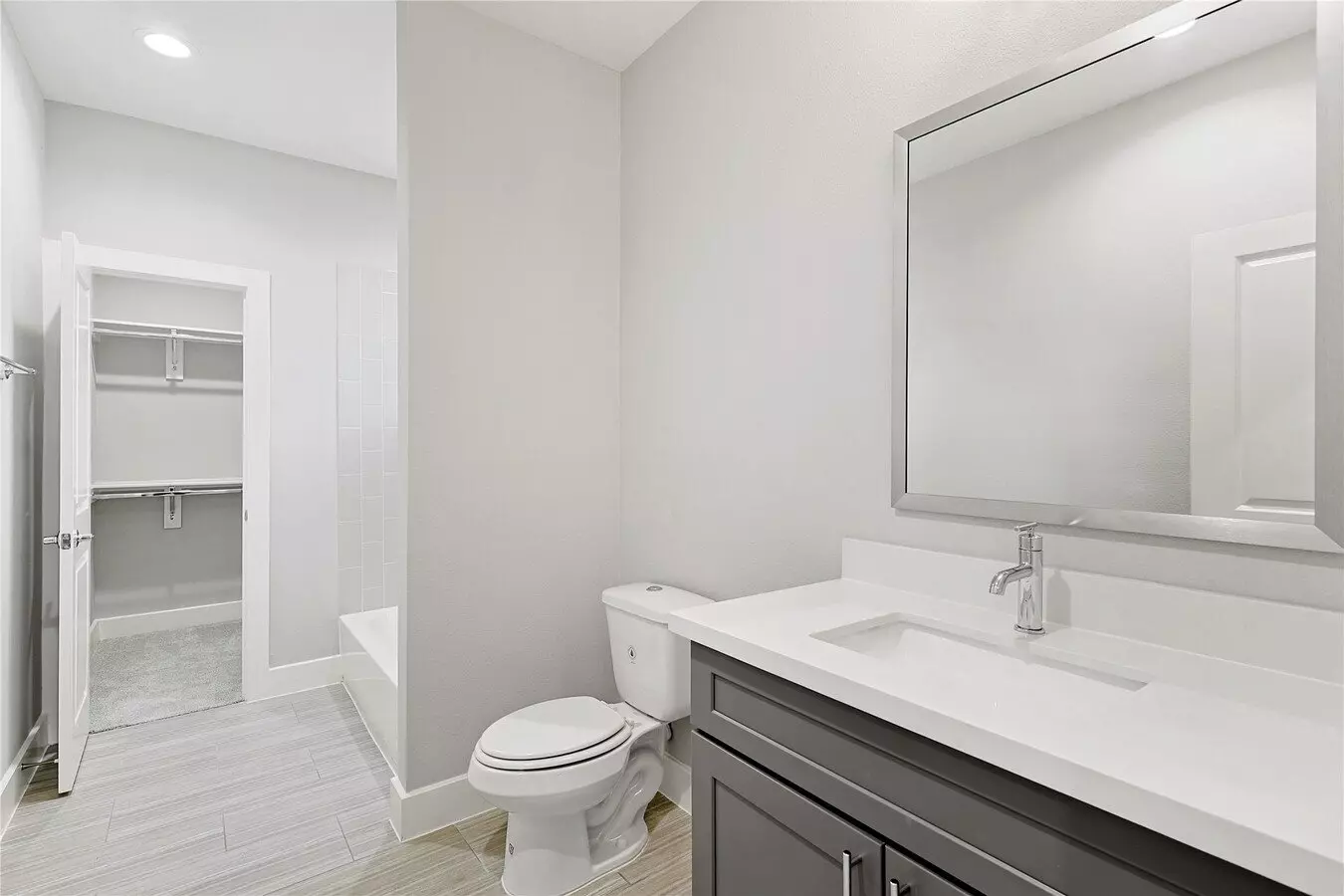 1222 Upton Street, Houston, TX 77020 photo 3