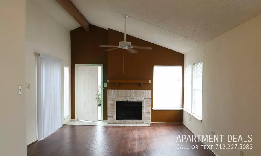 12245 Sunset Meadow Lane, Houston, TX 77035 photo 3