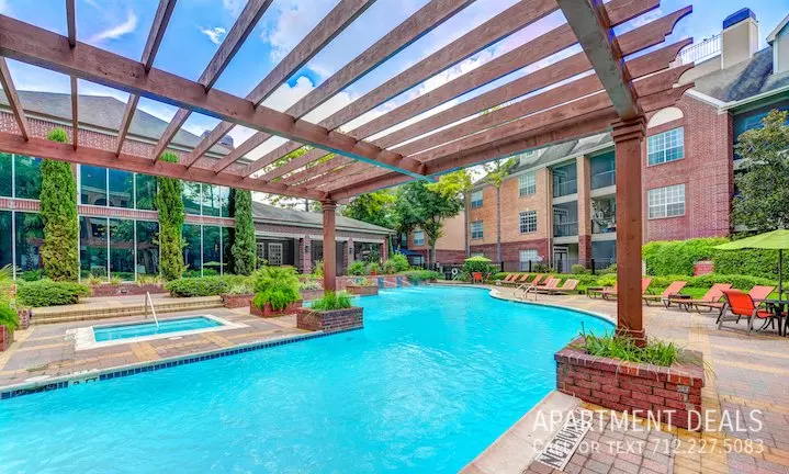 1236 Winrock Boulevard, Houston, TX 77057 photo 2
