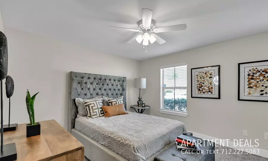 12417 Wood Forest Drive, Houston, TX 77013 photo 4