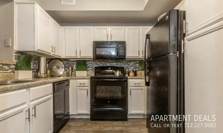 12661 Kuykendahl Road, Houston, TX 77090 photo 5