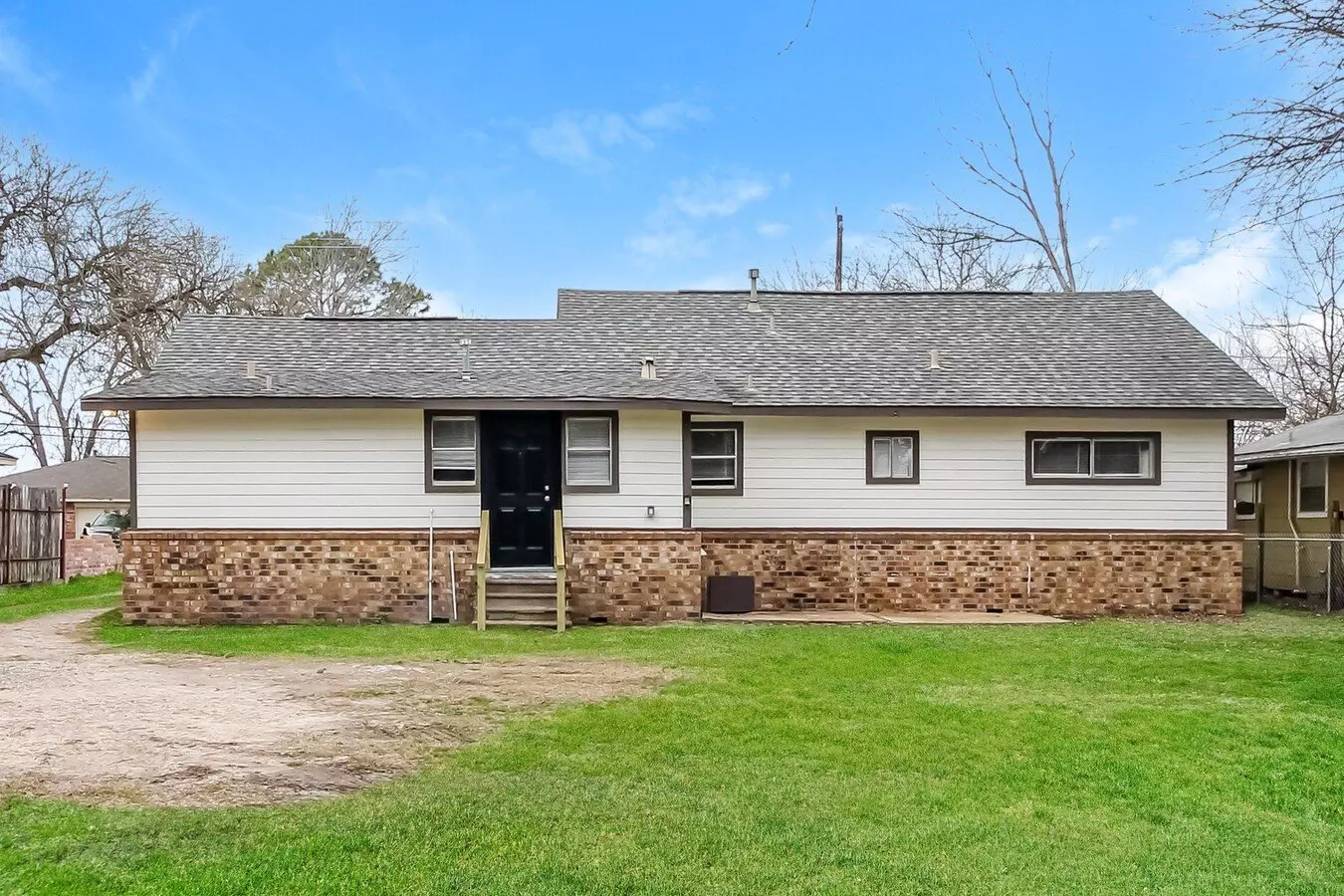 12715 Zavalla St photo 3