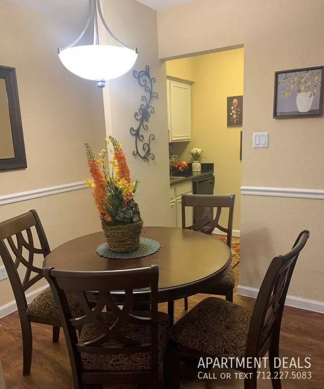 12807 Champion Forest Drive, Houston, TX 77066 photo 5