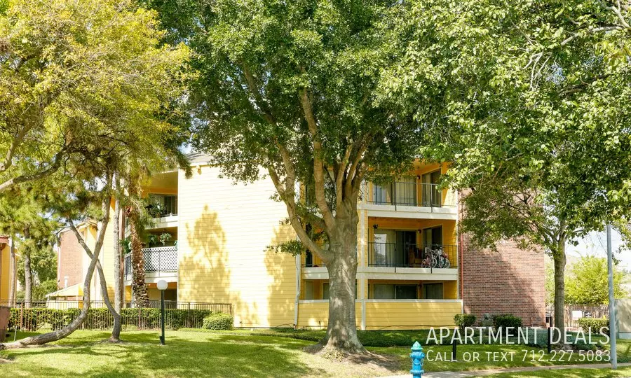 12909 Brant Rock Drive, Houston, TX 77082 photo 2