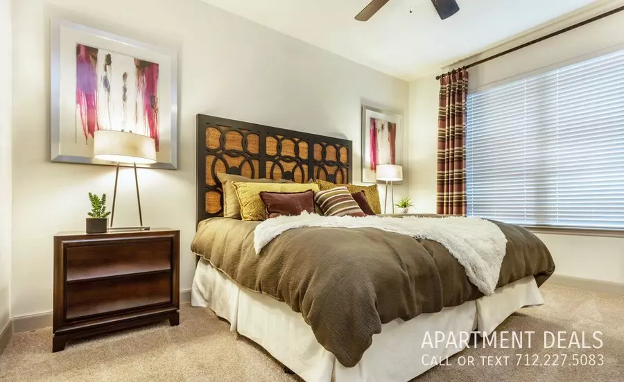 1307 Richmond Avenue, Houston, TX 77006 photo 5