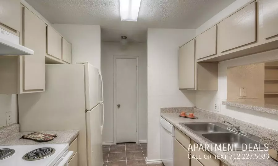 13156 Bissonnet Street, Houston, TX 77099 photo 2