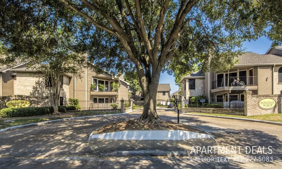 13156 Bissonnet Street, Houston, TX 77099 photo 3