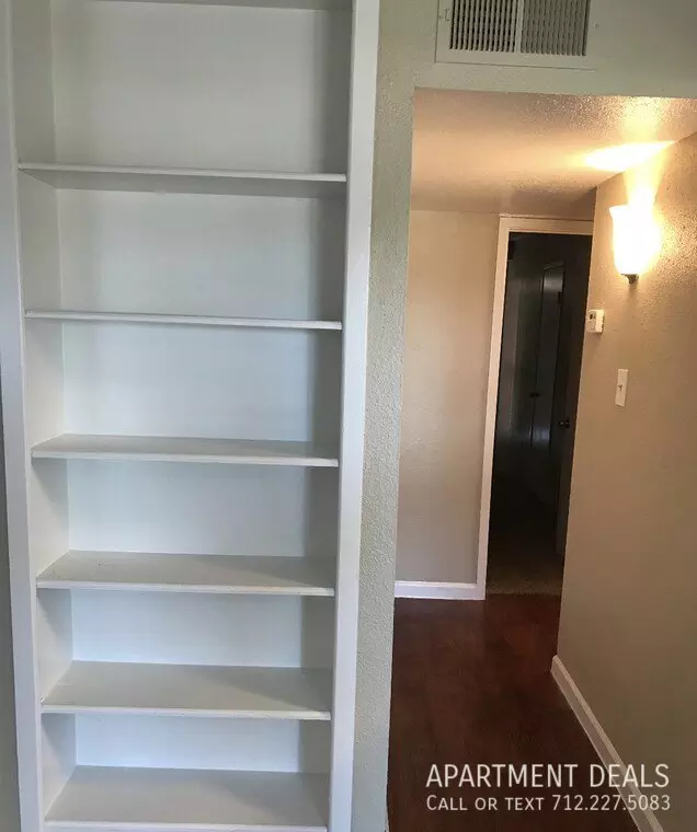 14 W Sam Houston Pkwy photo 5