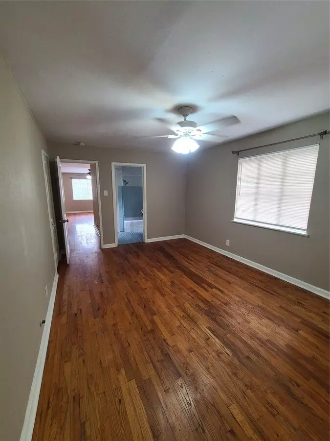 1434 Lawson Street, Houston, TX 77023 photo 2