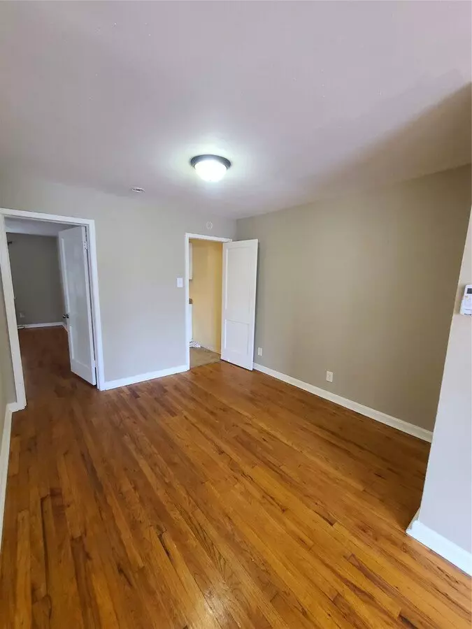 1434 Lawson Street, Houston, TX 77023 photo 3