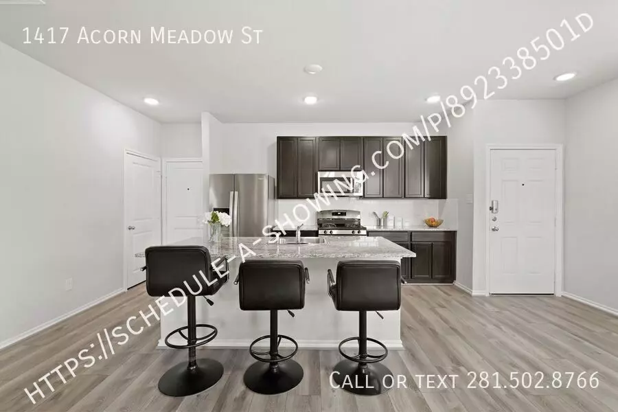 1453 Acorn Meadow Street, Houston, TX 77067 photo 3