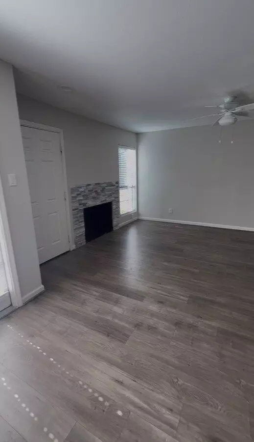 Remington Place Townhomes photo 3