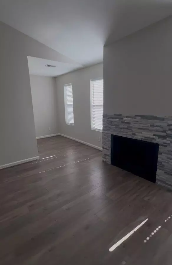 Remington Place Townhomes photo 4