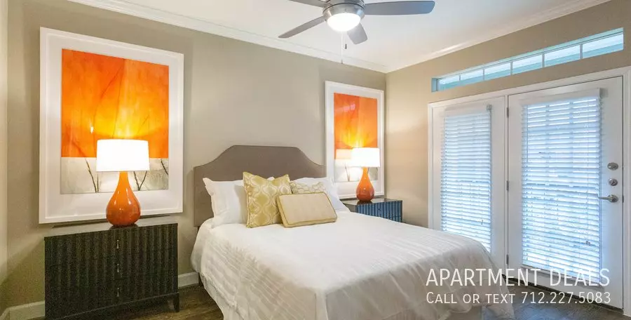 15141 Memorial Drive, Houston, TX 77079 photo 3