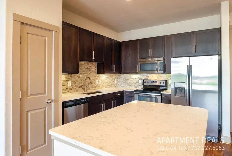 1521 Main Street, Houston, TX 77002 photo 2