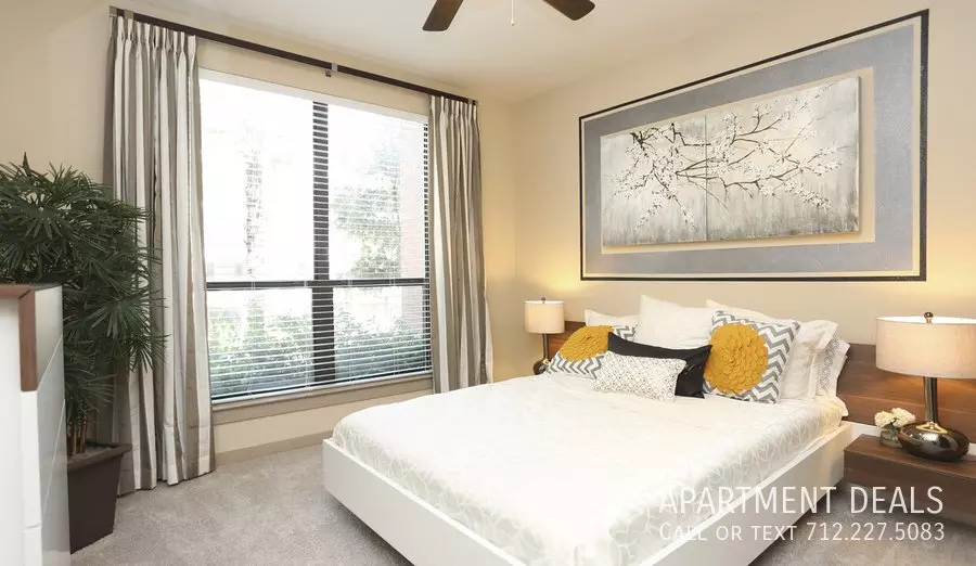 15306 Cutten Road, Houston, TX 77070 photo 5