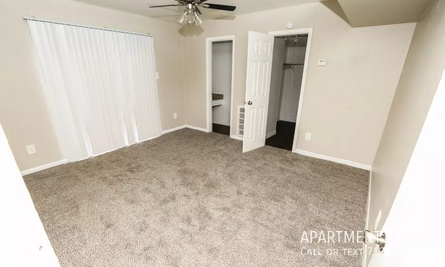 1562 Gessner Road, Houston, TX 77080 photo 2