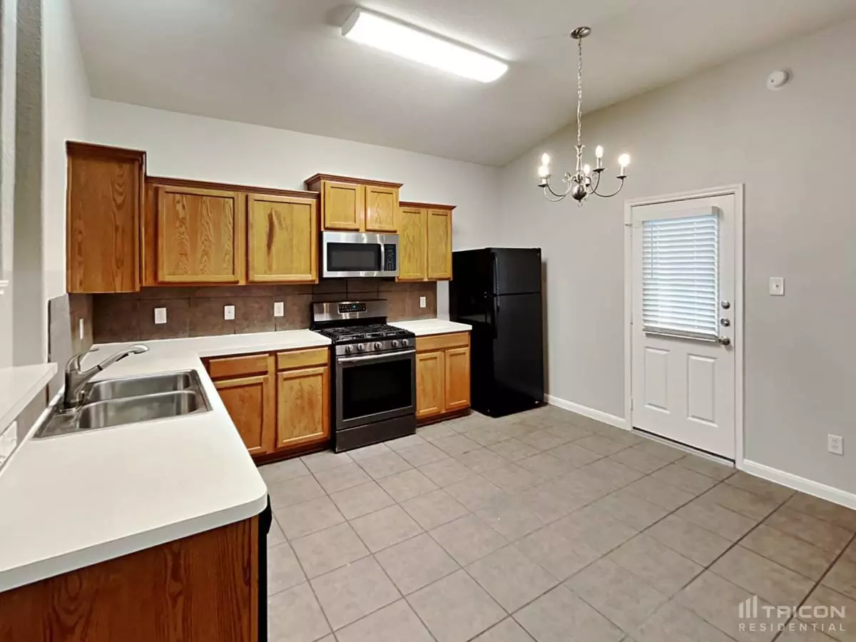 15747 Granite Mountain Trail, Houston, TX 77049 photo 5
