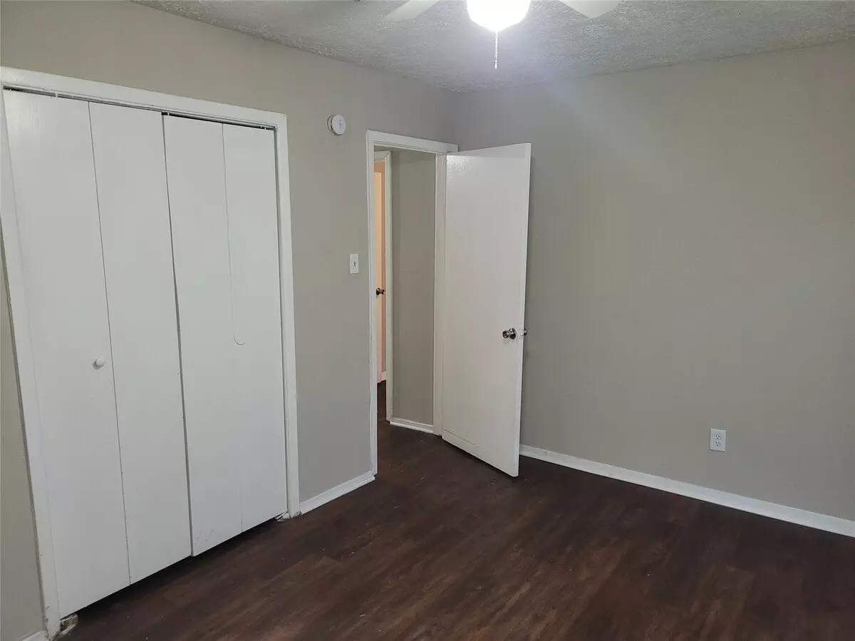 15810 Boonridge Road, Houston, TX 77053 photo 4