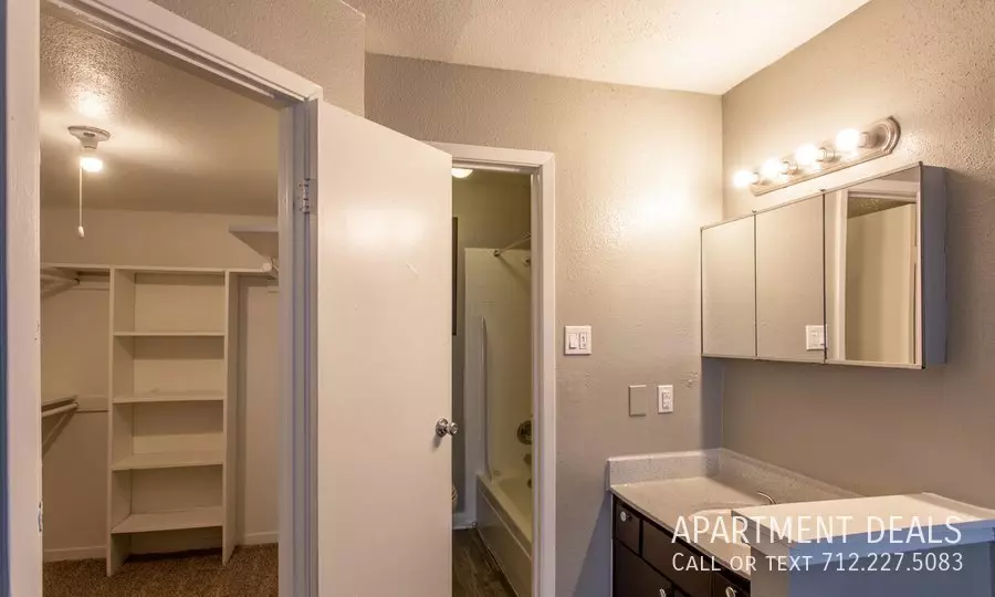 15925 Kuykendahl Road, Houston, TX 77068 photo 3