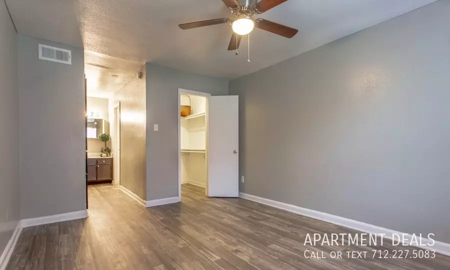 15925 Kuykendahl Road, Houston, TX 77068 photo 2
