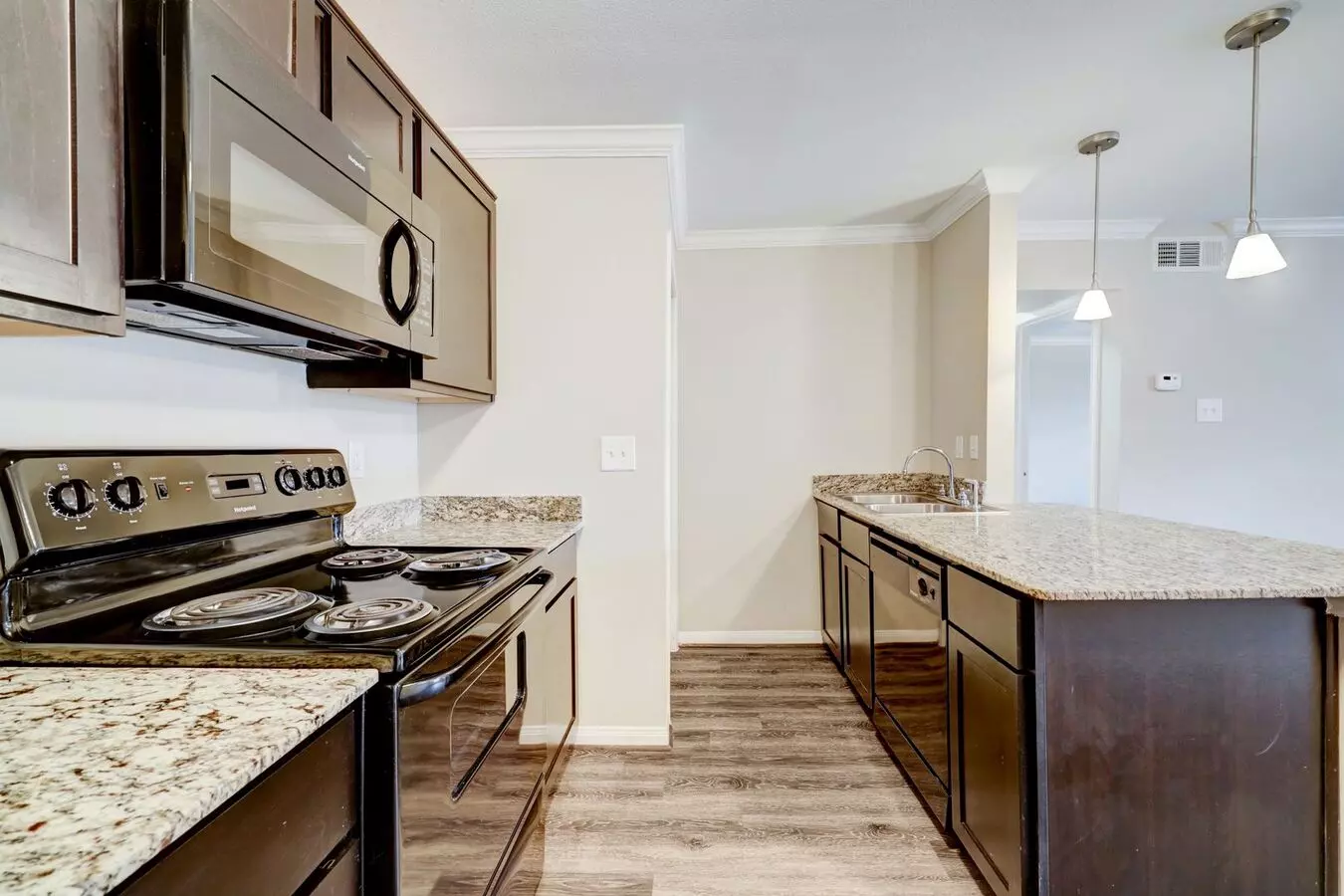 1600 West Tc Jester Boulevard, Houston, TX 77008 photo 4
