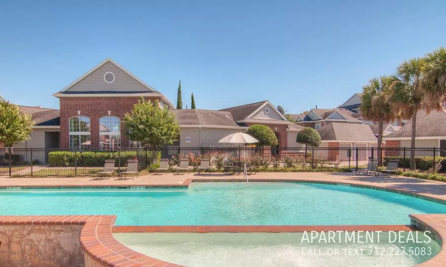 16107 Imperial Valley Drive, Houston, TX 77060 photo 4