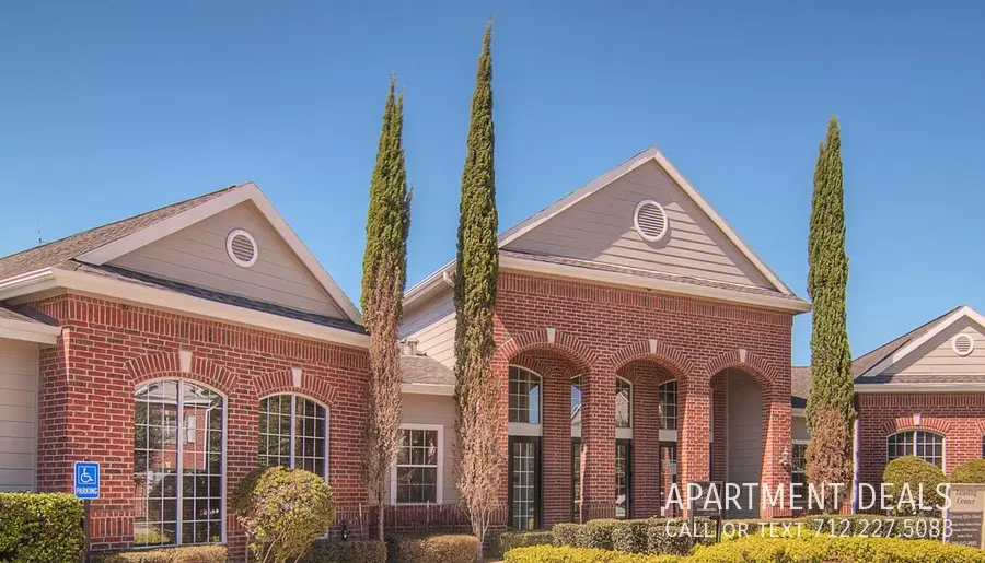 16107 Imperial Valley Drive, Houston, TX 77060 photo 3