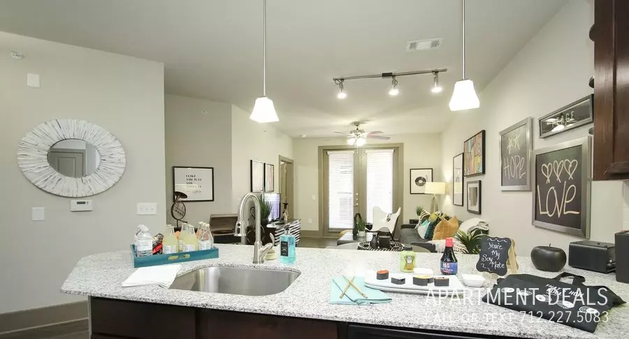 165 Birdsall Street, Houston, TX 77007 photo 3