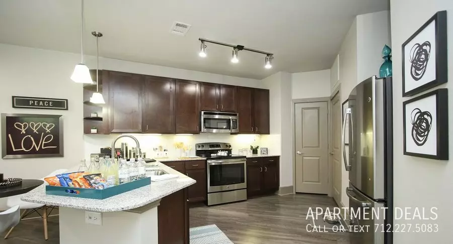 165 Birdsall Street, Houston, TX 77007 photo 5