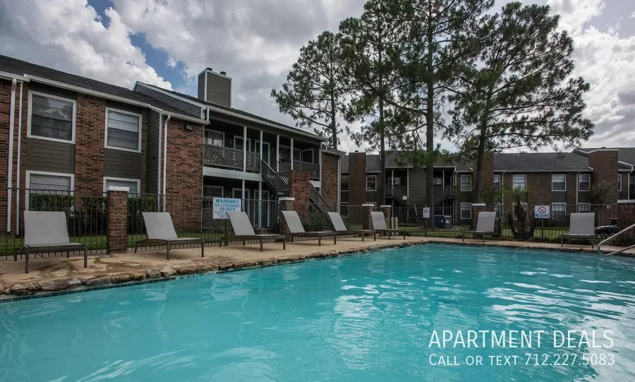 18 Easton Commons Dr photo 5