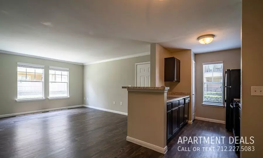 19 Normandy Street, Houston, TX 77015 photo 2