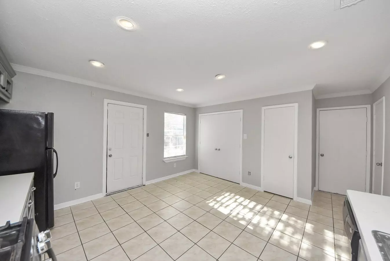 19019 Remington Park Drive, Houston, TX 77073 photo 2