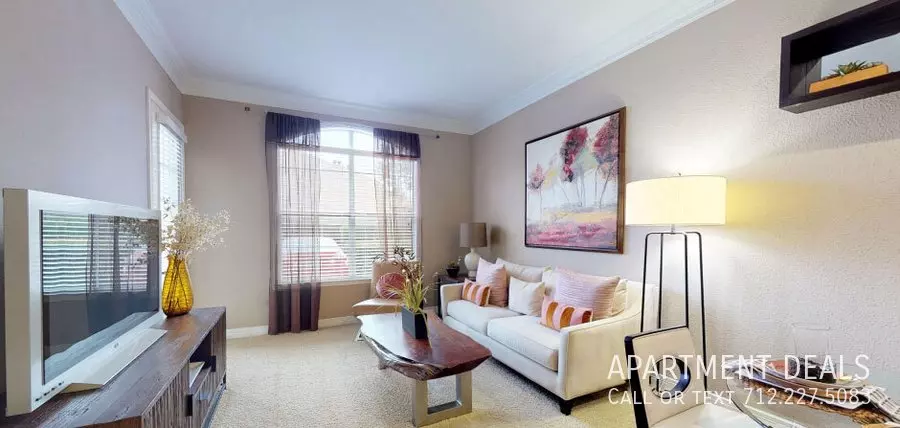 1907 Augusta Drive, Houston, TX 77057 photo 4