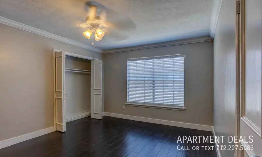 1909 Portsmouth Street, Houston, TX 77098 photo 4
