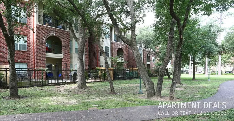 1925 Post Oak Park Drive, Houston, TX 77027 photo 3