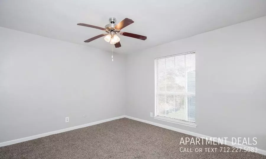 2007 Laverne Street, Houston, TX 77080 photo 4