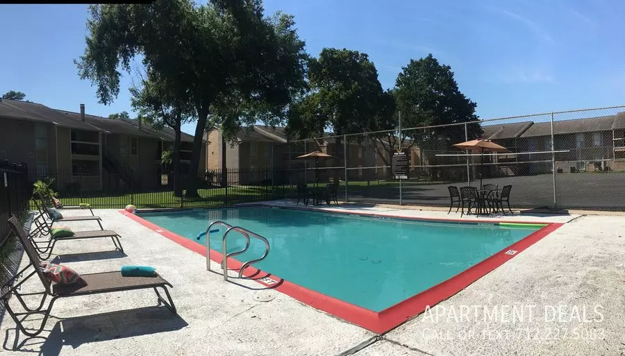 206 Spinwood Drive, Houston, TX 77015 photo 4