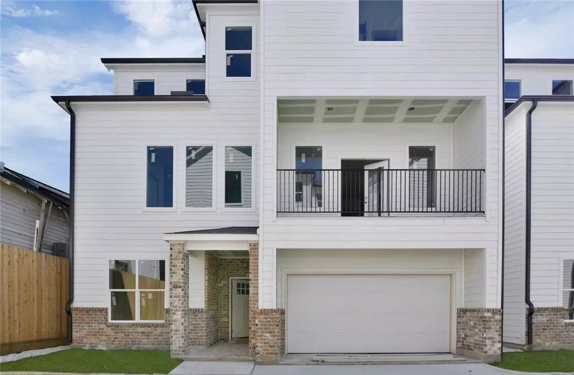 207 Edgewood Street, Houston, TX 77011 photo 3
