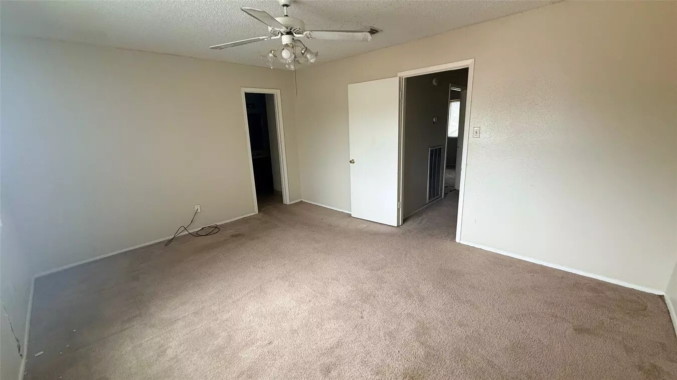 2155 Hazlitt Drive, Houston, TX 77032 photo 5