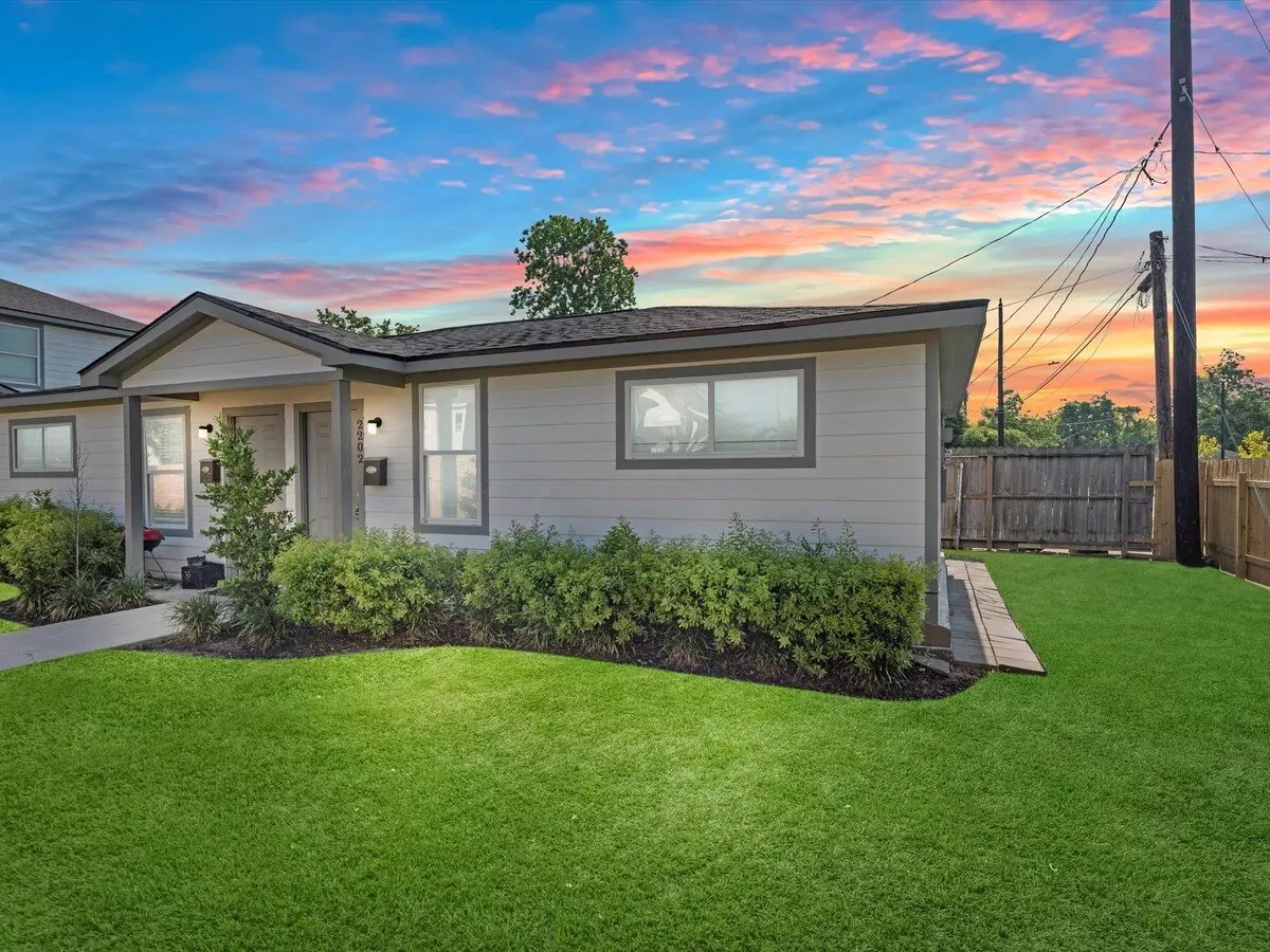 2202 Solo Street, Houston, TX 77020 photo 4