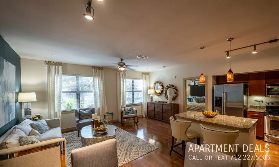 2227 West Dallas Avenue, Houston, TX 77019 photo 5