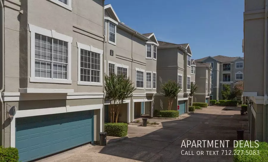 2228 Maroneal Street, Houston, TX 77030 photo 4