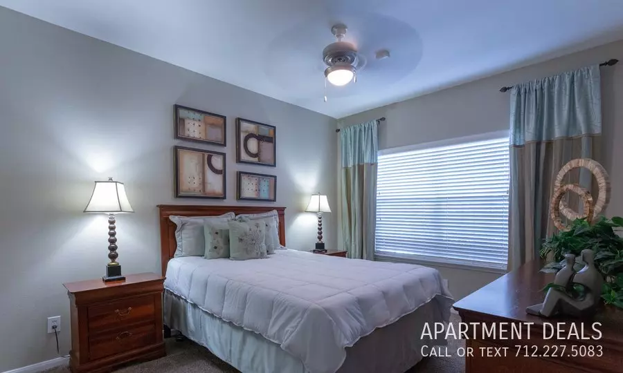2228 Maroneal Street, Houston, TX 77030 photo 3